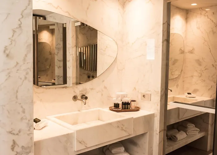 νumi Boutique Mykonos Town