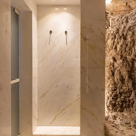 νumi Boutique Szálloda
