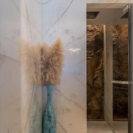νumi Boutique *