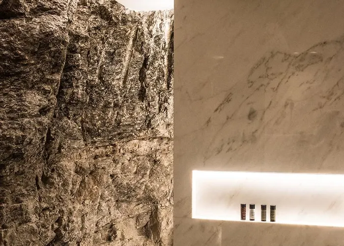 νumi Boutique Hotell